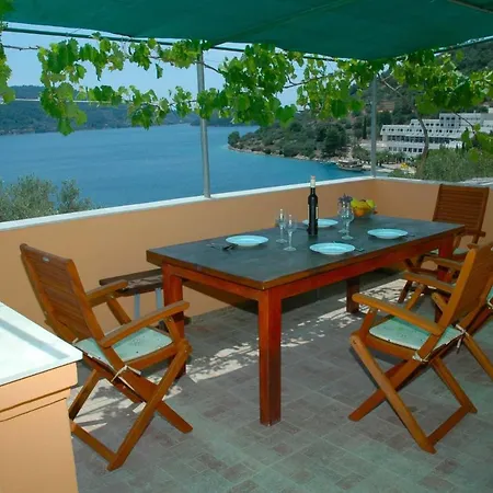Apartment Holiday Nina - Two Bedroom Holiday With Pool And Sea View *