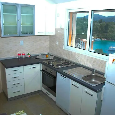 Apartment Holiday Nina - Two Bedroom Holiday With Pool And Sea View